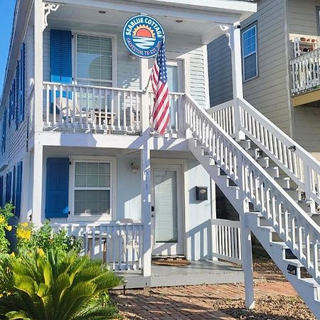 Seablue Cottage - Downstairs; 2 Blocks To The Beach ガルベストン エクステリア 写真